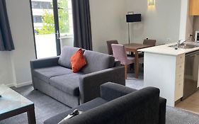 Melbourne Cbd Central Apartment Hotel Official
